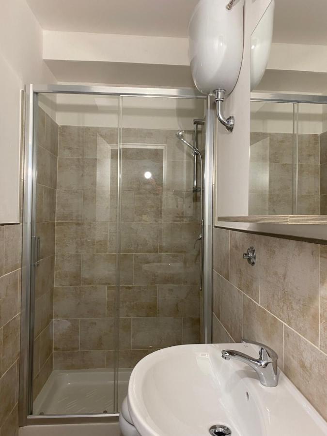 Eureka Rooms Рим Екстериор снимка