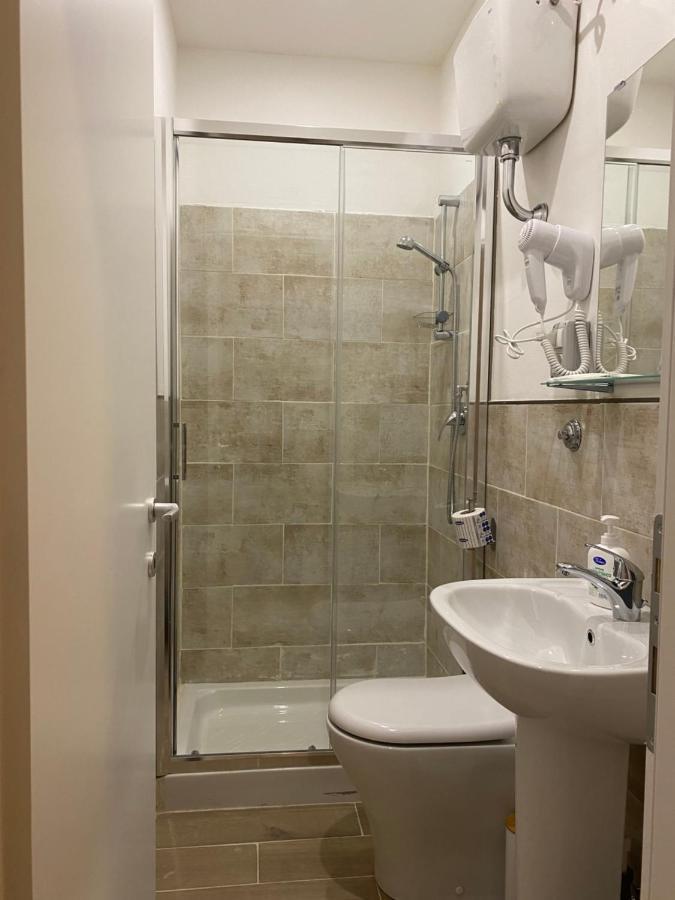 Eureka Rooms Рим Екстериор снимка